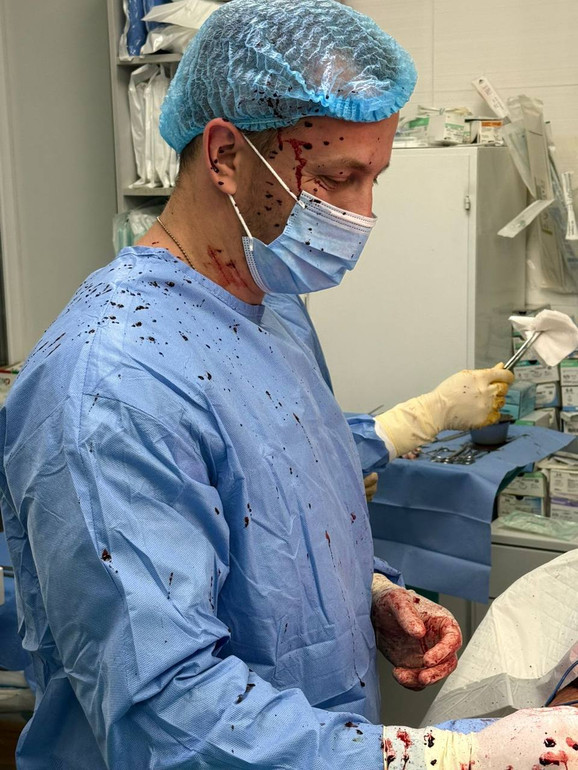 Військовий хірург