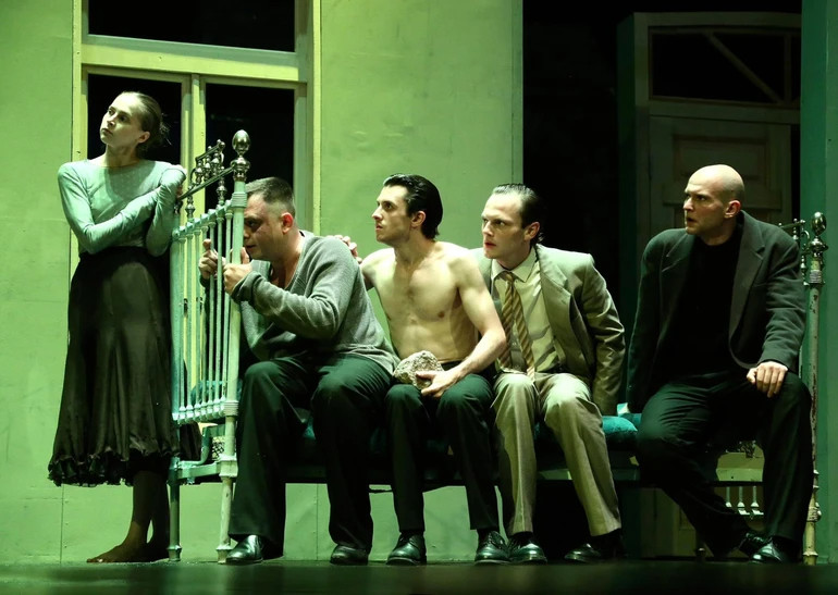 Уривок з вистави Дім Андрія Жолдака