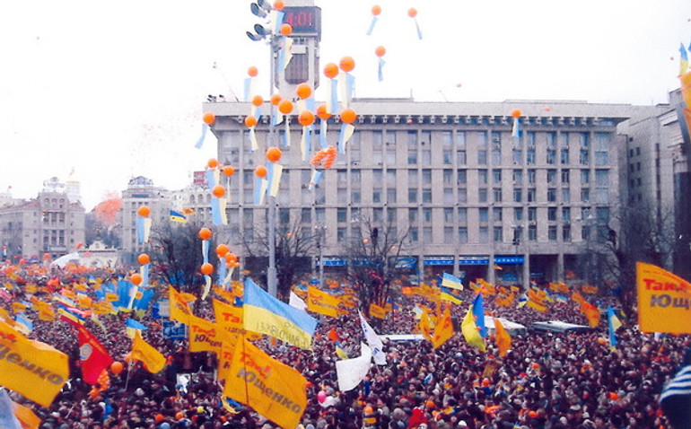 Нечесні результати другого туру виборів спровокували протести