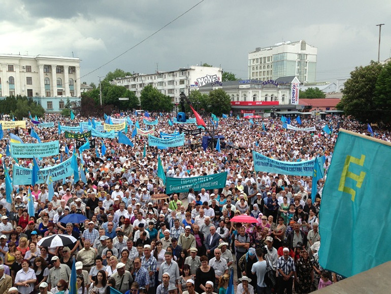 До тимчасової окупації кримські татари щороку 18 травня масово виходили на центральну площу Сімферополя