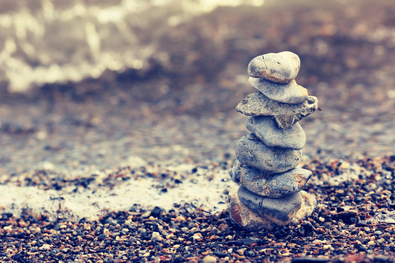 Піраміда з камінчиків