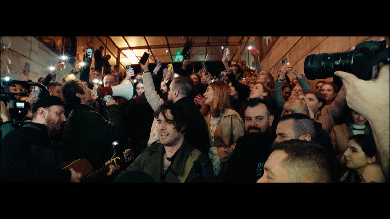 У жовтні 2024 року Океан Ельзи продовжили концерт в переході метро, перерваний під час повітряної тривоги у Палаці спорту