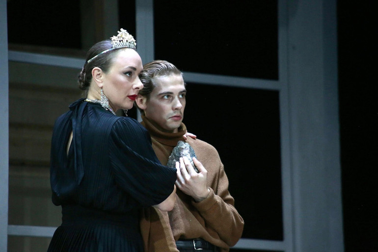 Уривок з вистави Дім Андрія Жолдака