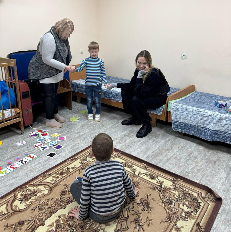 Анджеліна Джолі побувала в Херсоні і Миколаєві