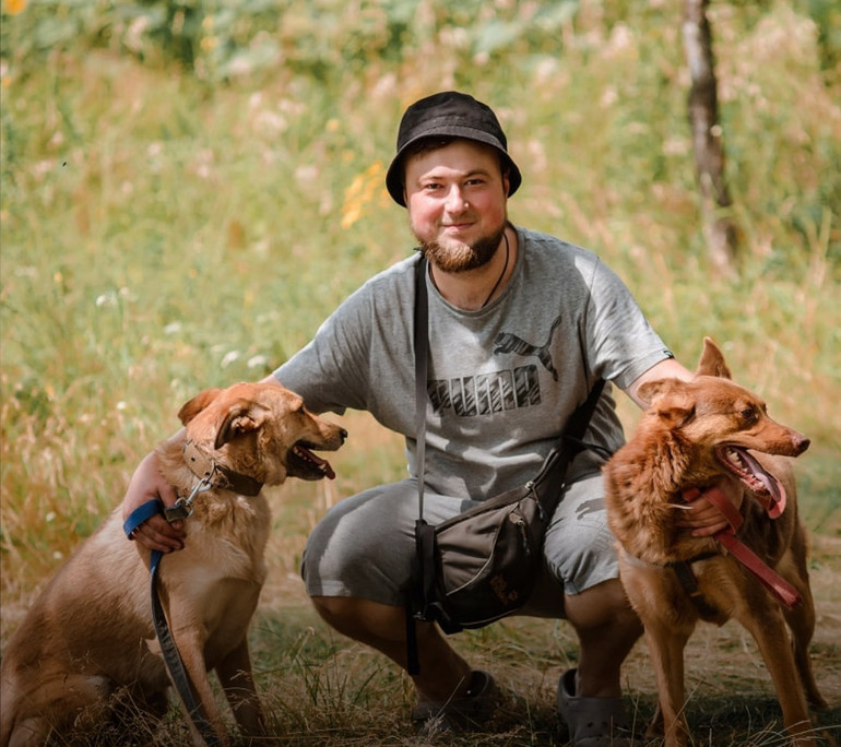 Волонтер Олексій Журба