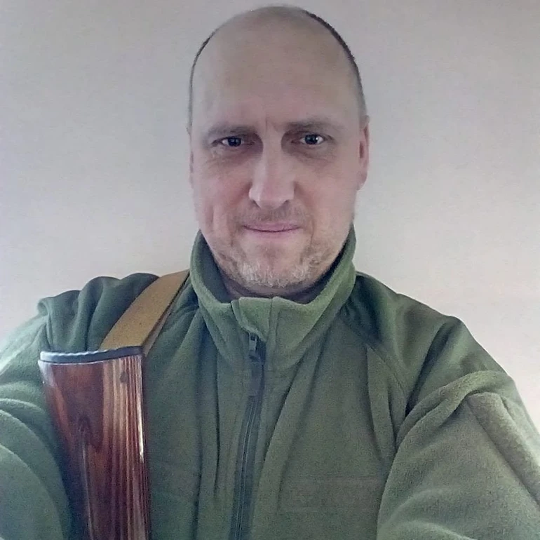 Віталій Загоруйко зі зброєю