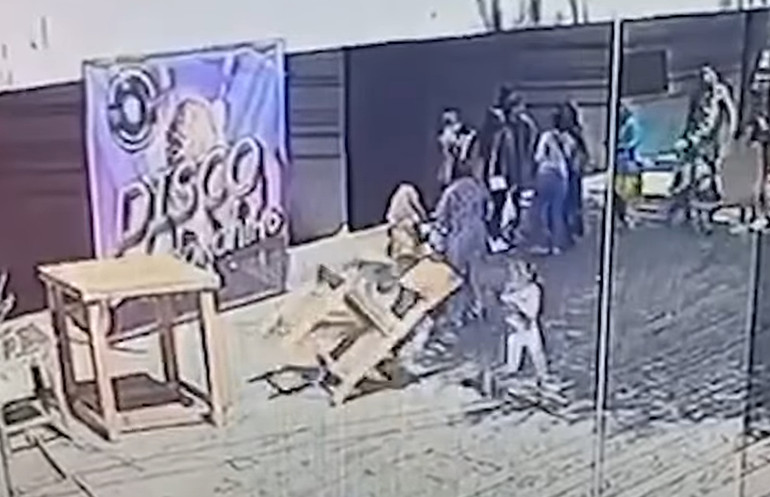 Стілець привалив своєю вагою 9-річну дівчинку