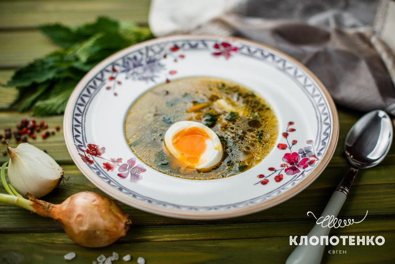 Борщ зелений з кропивою: рецепт