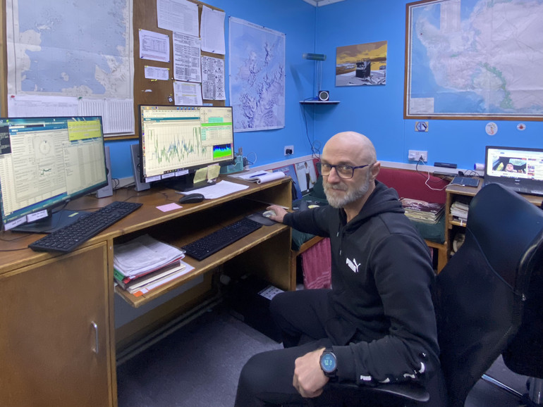 Метеорологи на Вернадському що 3 години передають дані до Всесвітньої метеорологічної організації та Укргідрометцентру