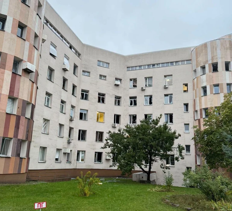 Вибиті вікна в пологовому в Києві