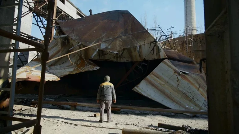 Кадр з фільму Останній Прометей Донбасу