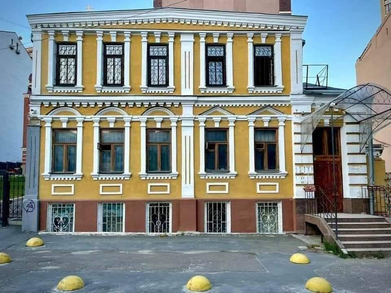 Так виглядала Садиба Зеленських до руйнування