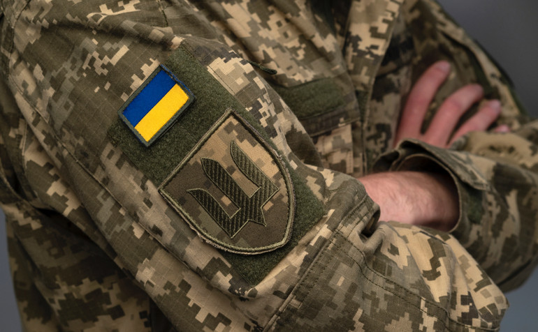 Мобілізовані українці та контрактники мають однакові підстави для звільнення зі служби