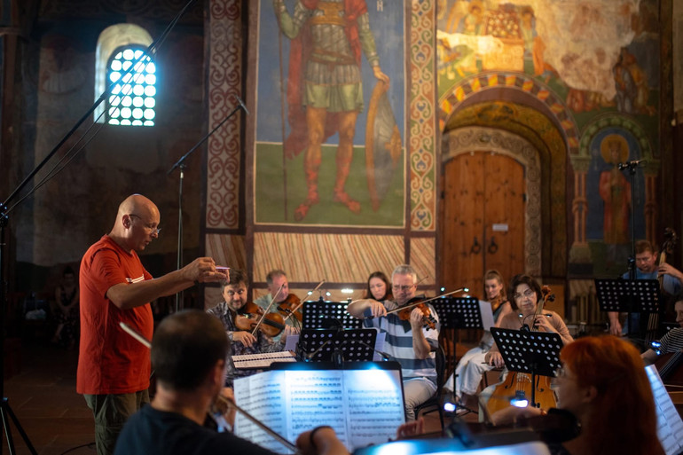 Йорґ Цвікер був вражений музикою Максима Березовського і відзначив її оригінальність