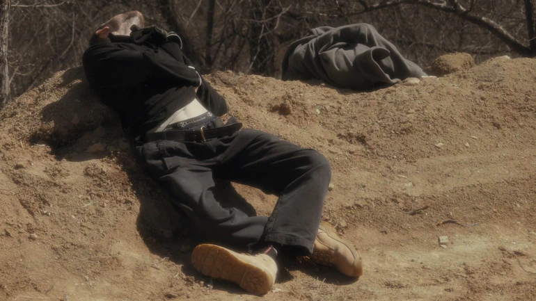 Кадри з фільму “Мандрівник” Яреми Малащука та Романа Хімея, 2022.