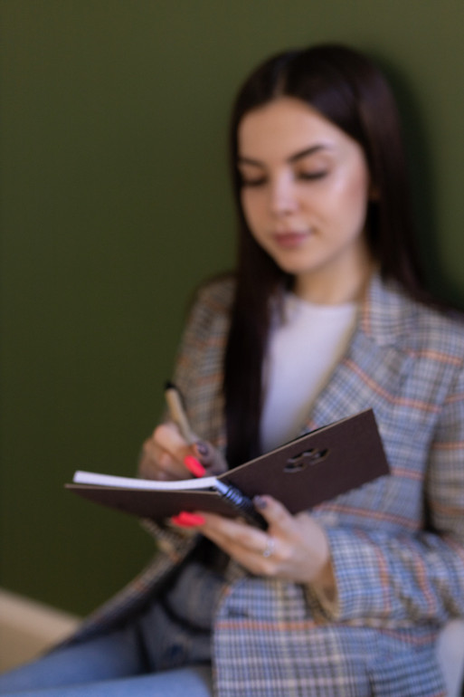 Дівчині подобається вчителювати та ділитися з учнями своїми знаннями