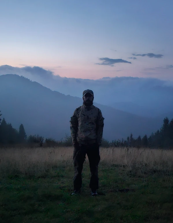 Веб взяв позивний через напис на футболці