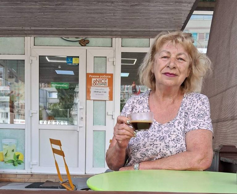 73-річна Любов переїхала до Вараша з Херсону