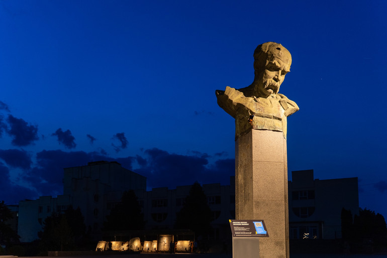 Інсталяцію зробили з розстріляного росіянами пам'ятника Тарасу Шевченку