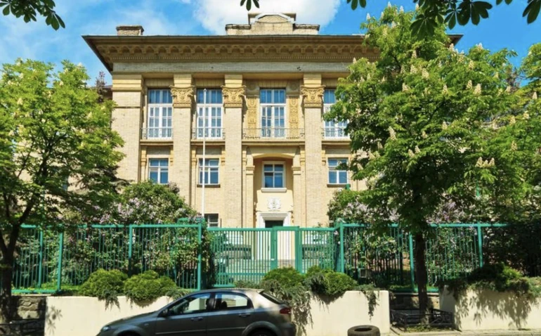 Будівля за адресою Винниченка, 10