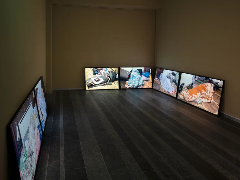 Саша Курмаз «Я сплю за революцію», 2013. «Не питаючи дозволу», 2026. PinchukArtCentre.