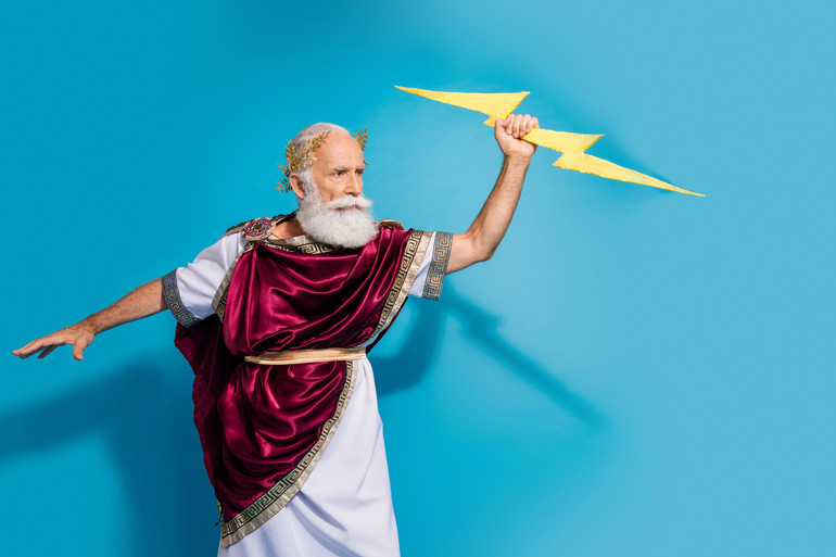 Тут над образом справді заморочилися - але можна спробувати повторити його з речей, які знайдете вдома.