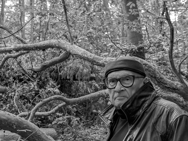 Володимир Будніков. Під час роботи над серією Ліс, 2025.