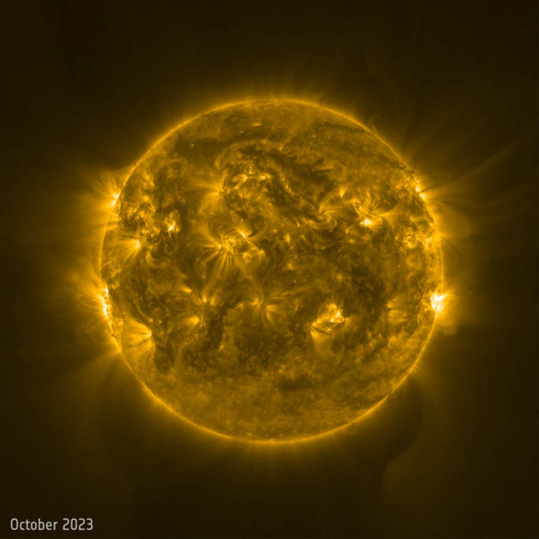 Зображення Сонця за жовтень 2023 року