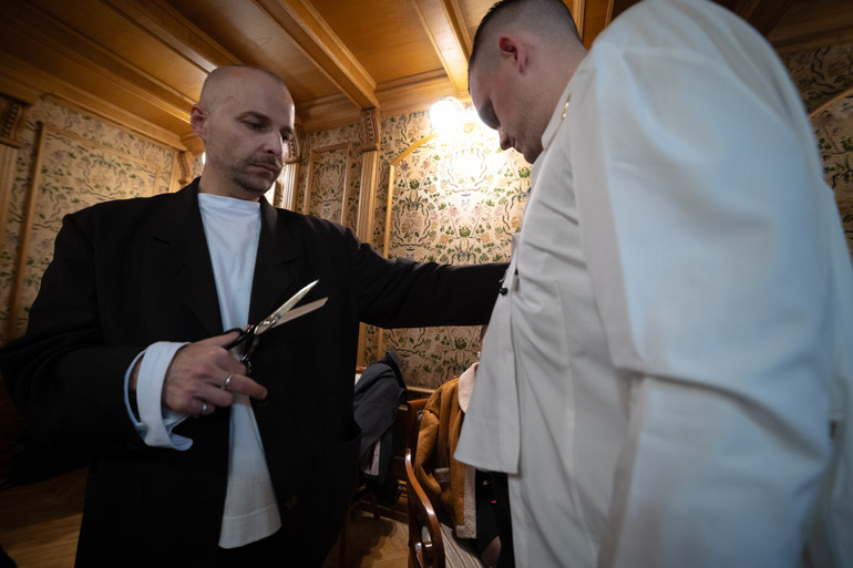 Дизайнер Дмитро Гібшман перед виставою