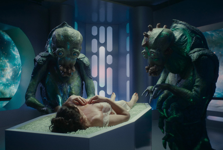 Кадр з фільму Чорна діра