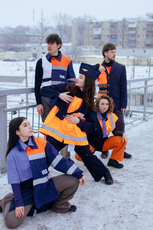 Актори вистави Потяг 723