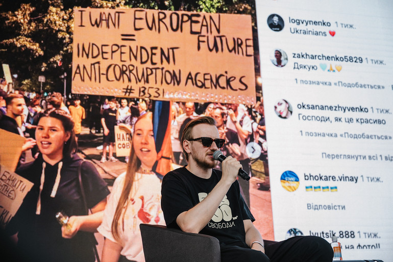 Панельна дискусія з Богданом Логвиненком і розбір його постів в соцмережах