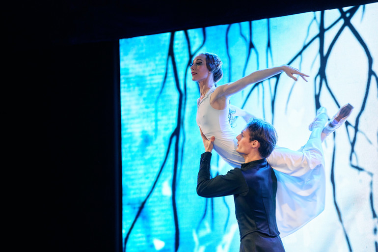 Програма різдвяного вечора складалася переважно з ексклюзивних прем'єрних номерів