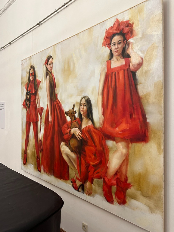 Дівчата в червоному вбранні на картині “Ой посію мак…”