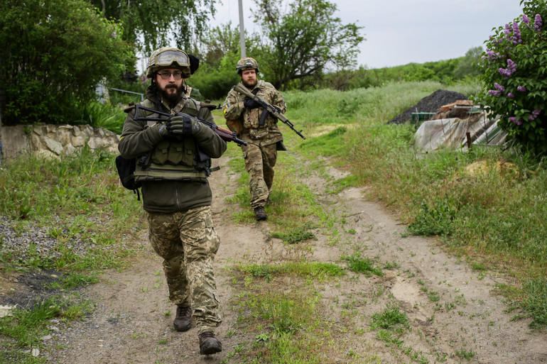 Тарас у 2022 році в зоні виконання завдань на річці Сіверський Донець