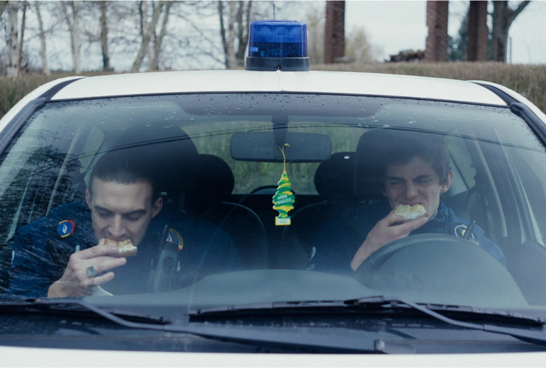 Кадр з фільму Вітріваль