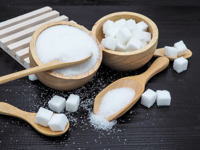 Якщо цукор споживати в межах норми, він є корисним джерелом енергії для мозку та всього організму