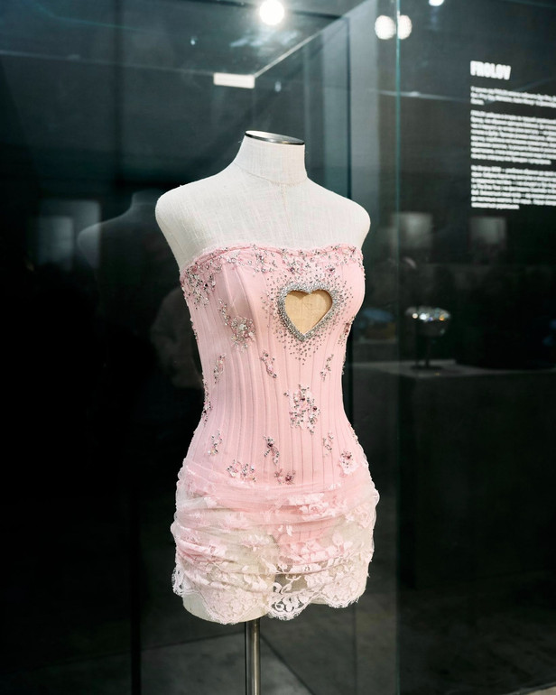 Сукня Сабріни Карпентер