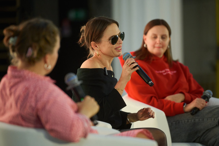 Irene Carp, presentation
