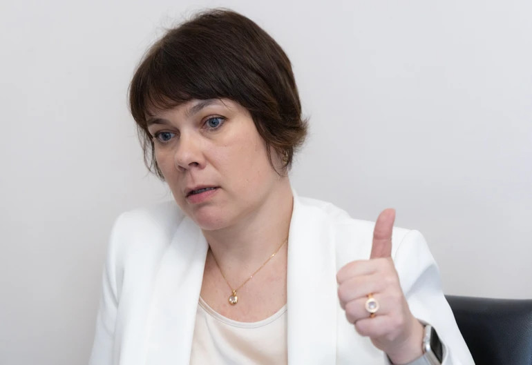 Галина Григоренко у своєму кабінеті в міністерстві культури