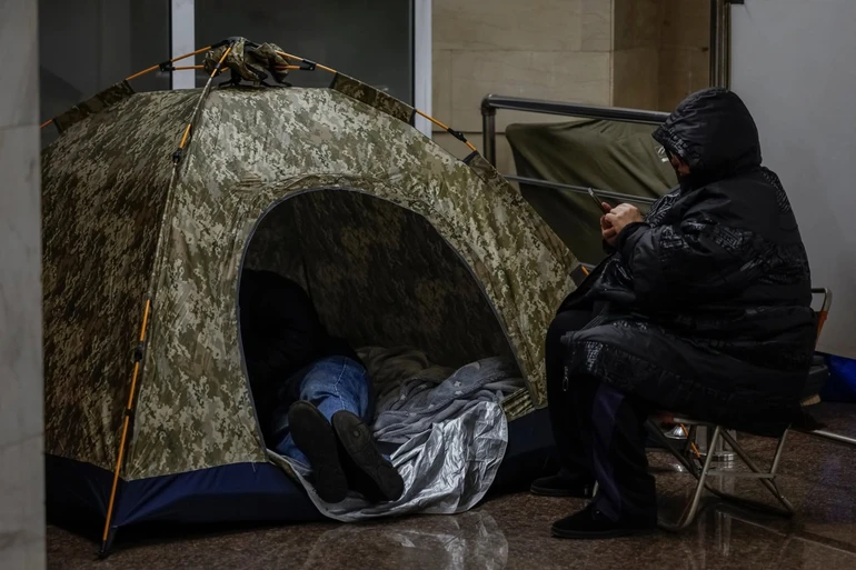 У Київському метрополітені закликали раціонально використовувати простір