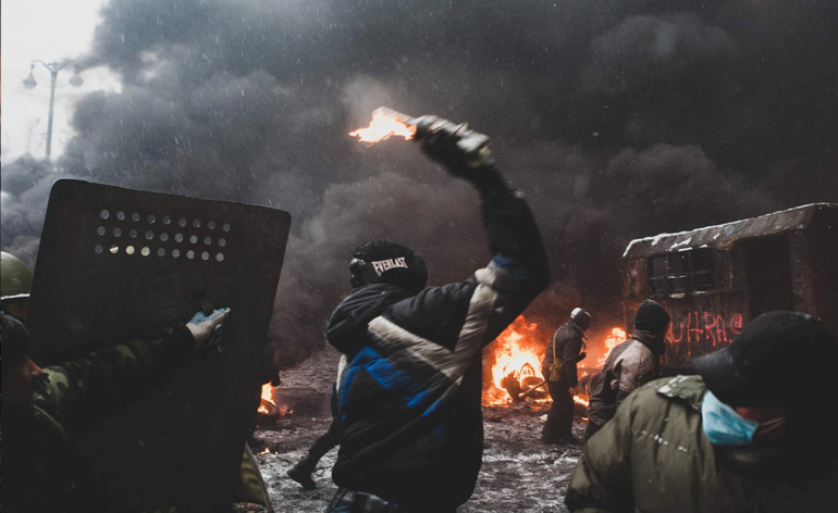 22 січня через вогнепальні поранення загинули перші мітингарі