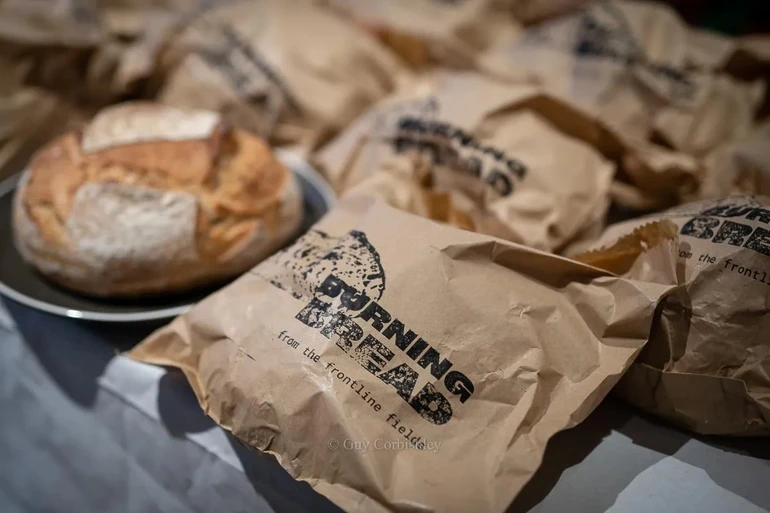 Burning Bread: from the Ukrainian frontline fields to London (Запеклий хліб: з українських прифронтових полів до Лондона)