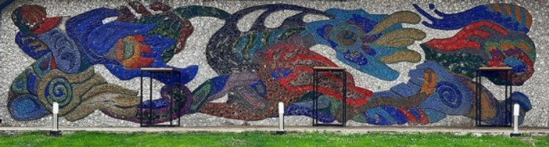 Mosaic panel Alla Gorskaya Wind at the Windy restaurant, Kyiv.
