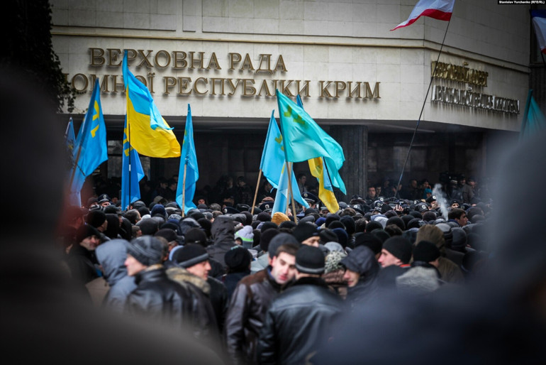26 лютого 2014 року Меджліс кримськотатарського народу організував мітинг на підтримку територіальної цілісності України