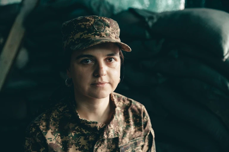 Олена Апчел