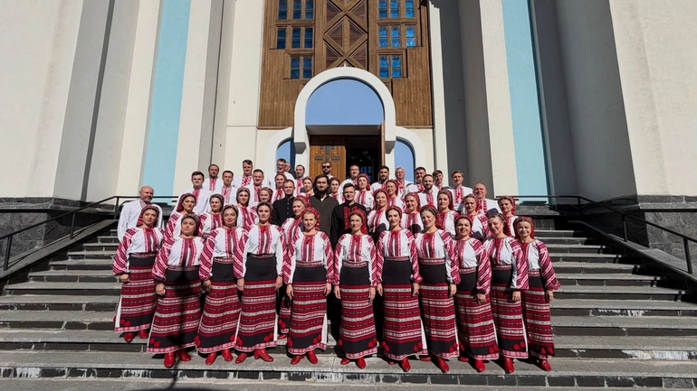 Хор Верьовки взяв участь у святковій Літургії у рівненському Свято-Покровському соборі.