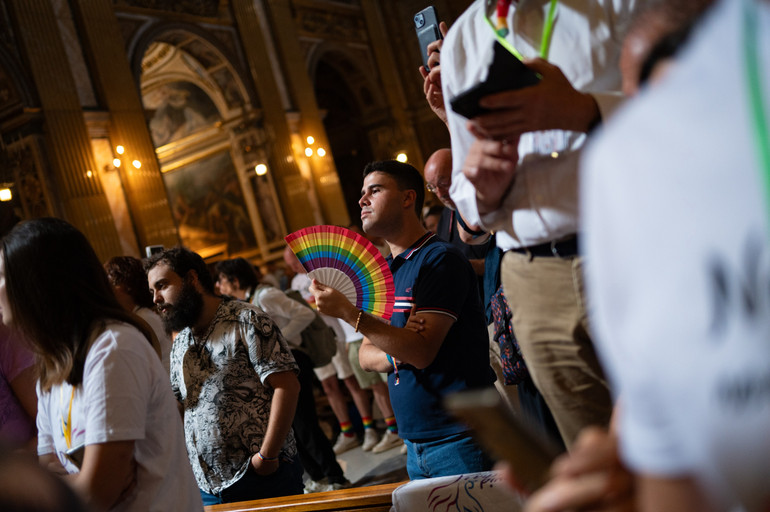 ЛГБТ-спільнота у церкві Іль-Джезу