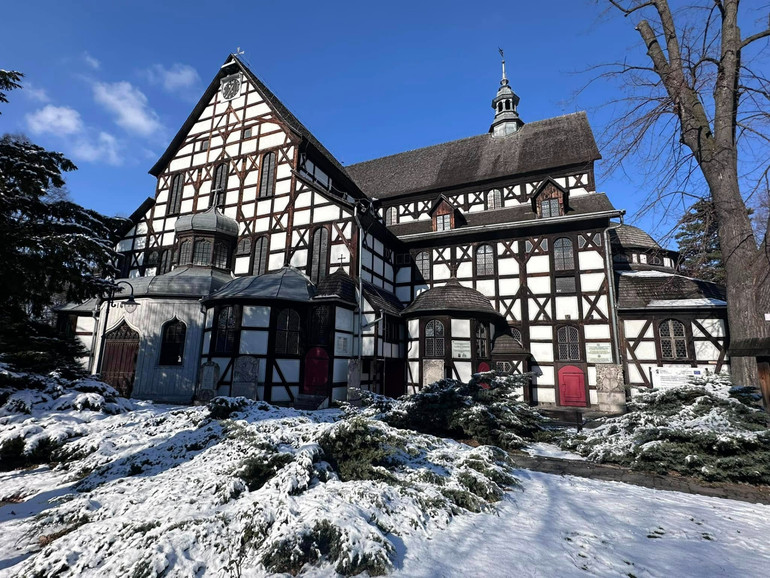 Час від часу тут організовують органні концерти