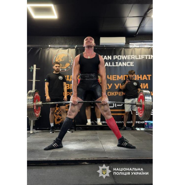 Поліцейський Юрій Коваленко